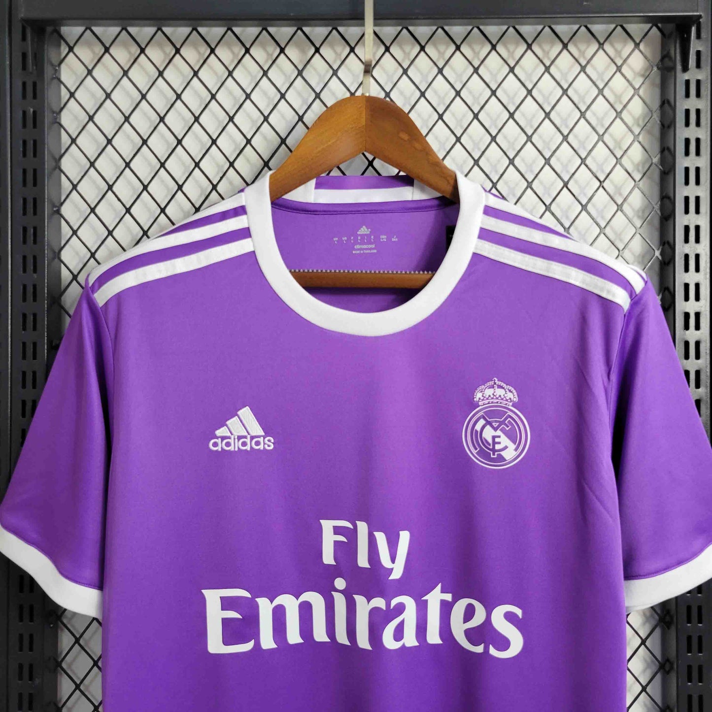 Camisa Real Madrid 17/18 Roxa - Versão Retro