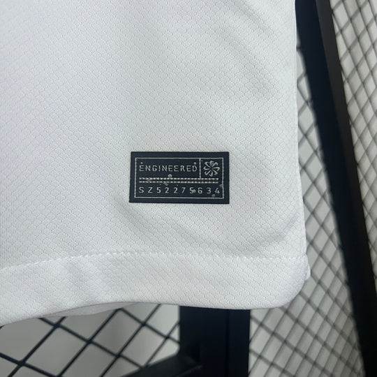 Camisa Barcelona Edição Especial 25/26 Torcedor Nike Masculina - Branca