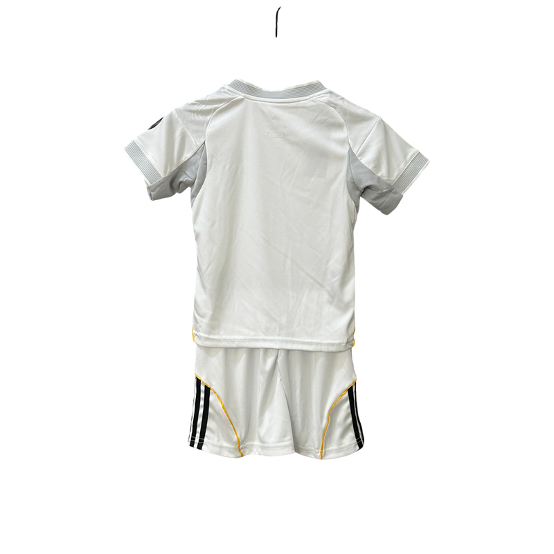 Conjunto Infantil Real Madrid Home 25/26  Adidas - Branca