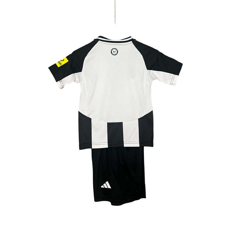 Conjunto Infantil Newcastle Home 24/25 Adidas - Preta e Branca