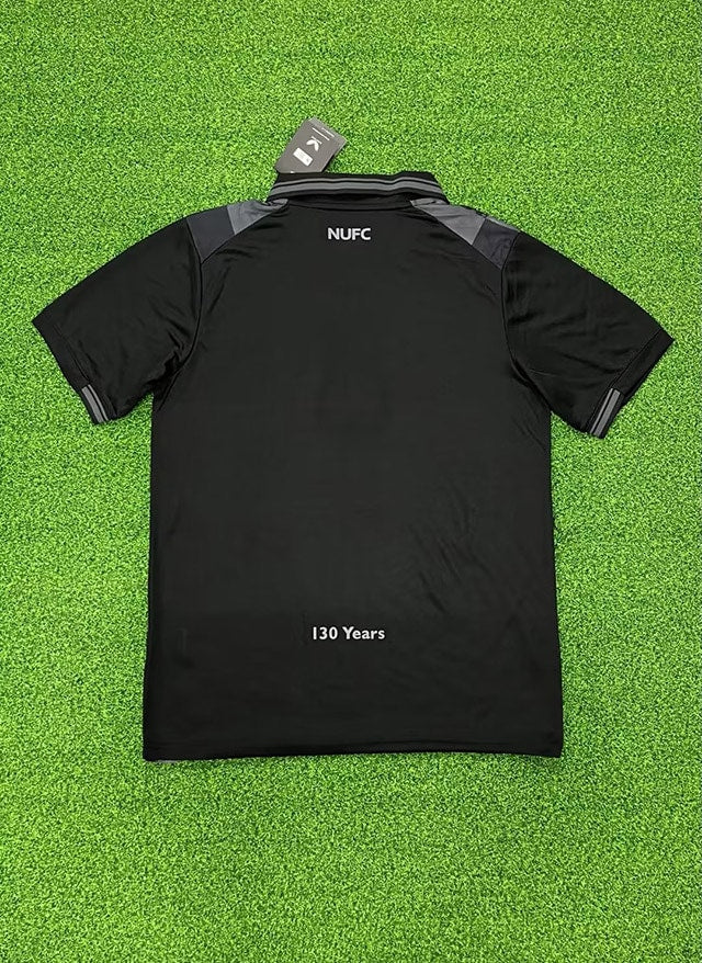 Camisa Newcastle aniversário 130 anos