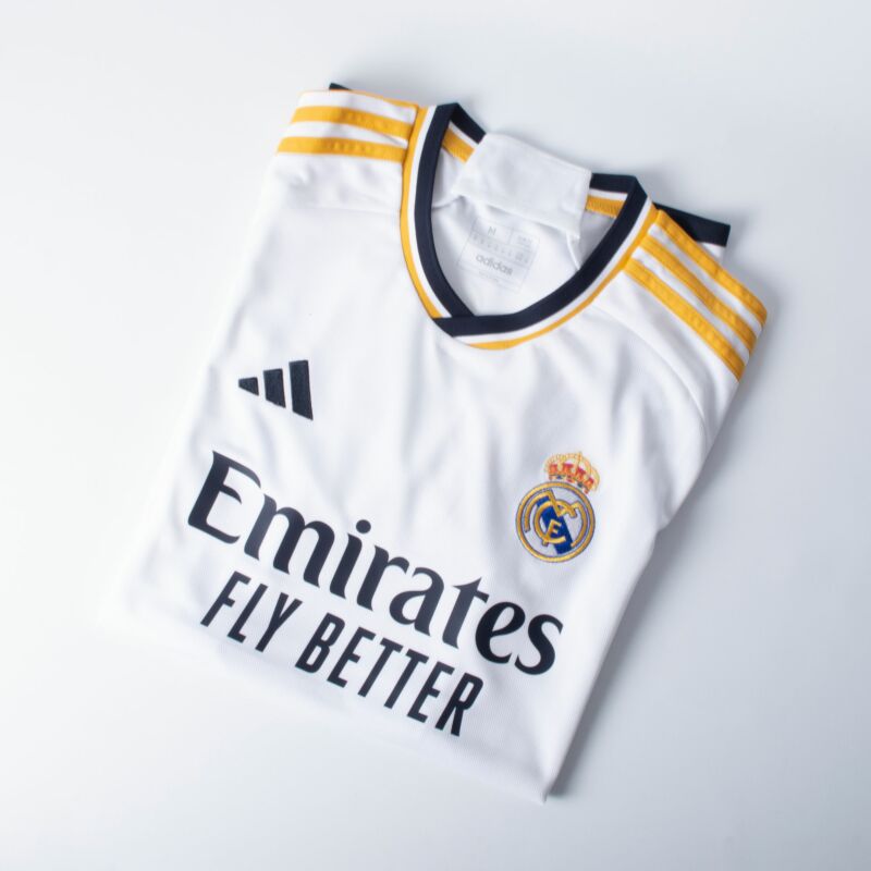 camisa-do-real-madrid-mbappe-2023-2024-torcedor-masculina-branca