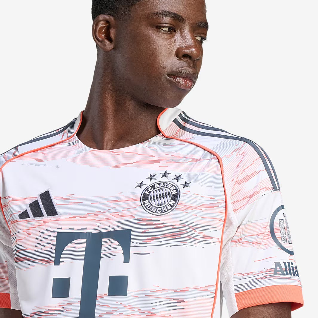 Camisa Bayern de Munique 2025/26 II