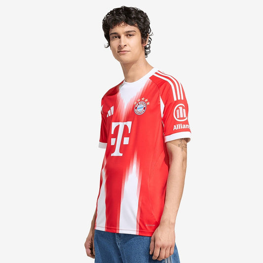Camisa Bayern de Munique 2025/26 I