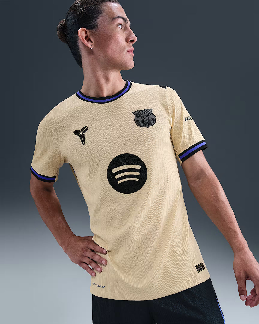 Camisa Barcelona Away 25/26 Jogador Kobe Masculina - Bege