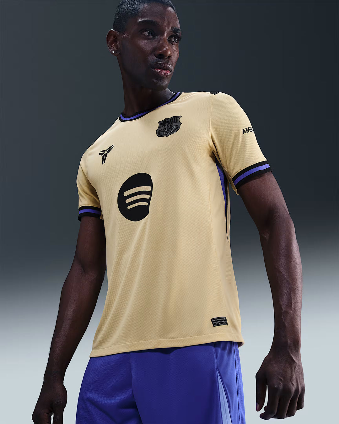 Camisa Barcelona Away 25/26 s/n° Torcedor Kobe Masculina - Bege